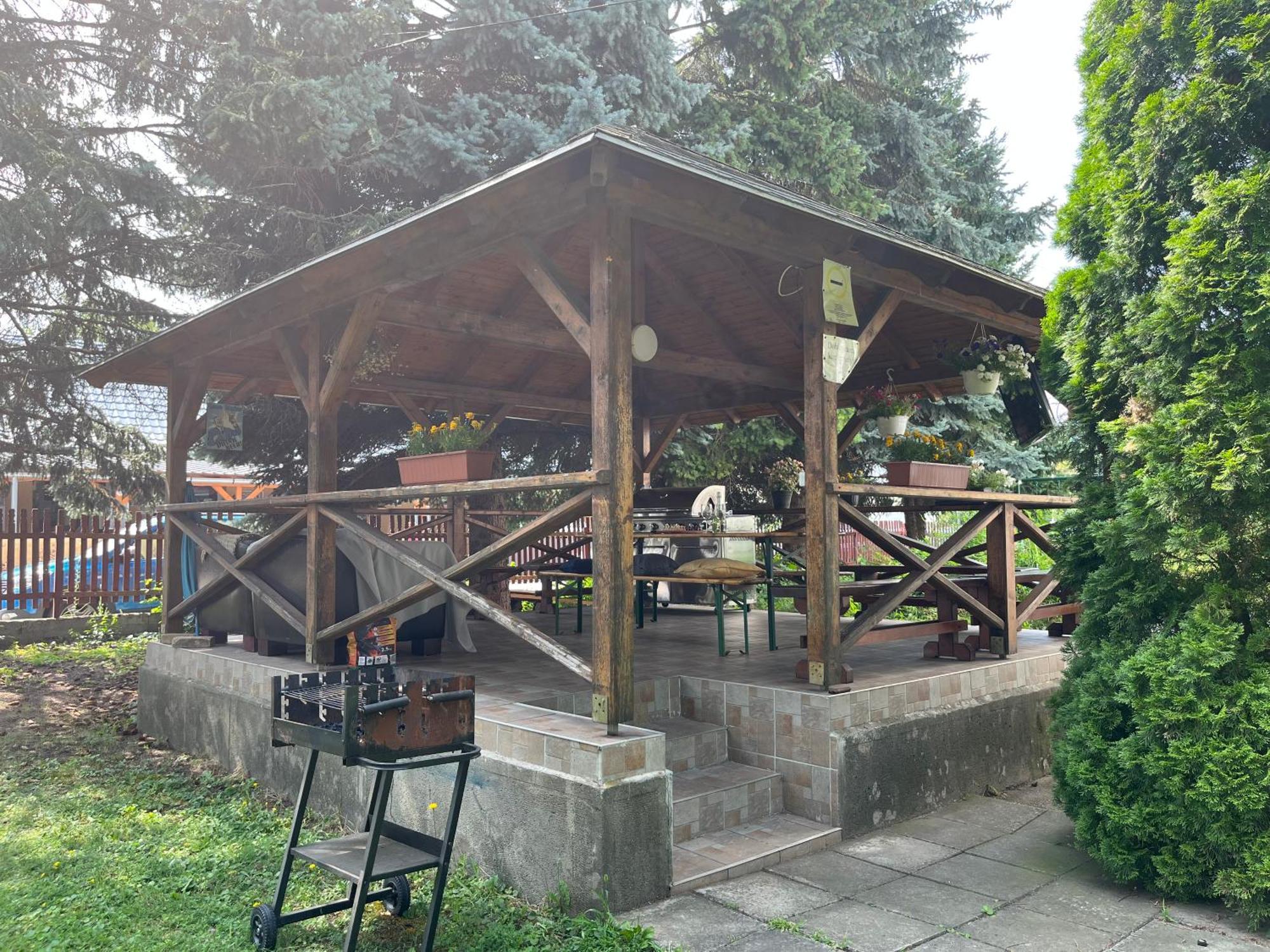 Nosztalgia Villa Mezokovesd Exterior photo